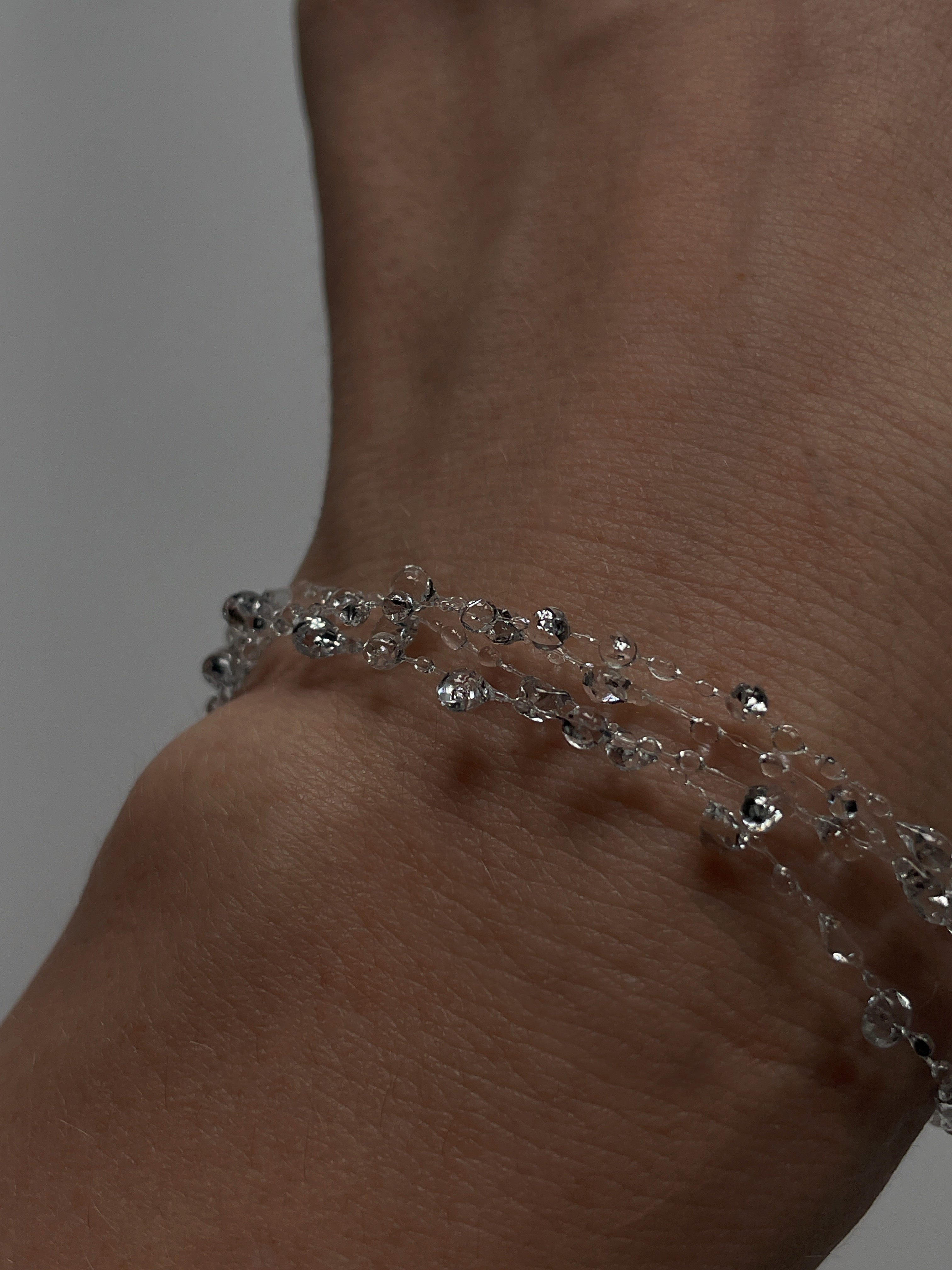 Dainty Silver Droplets bracelet